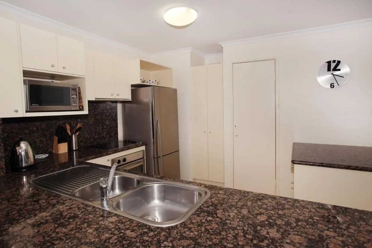 Unit 9 Marcoola Shores דירה