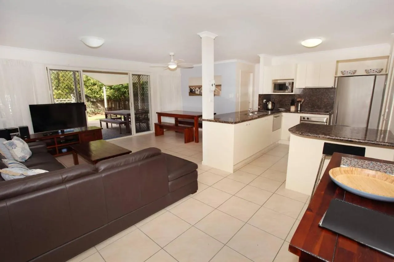 Unit 9 Marcoola Shores